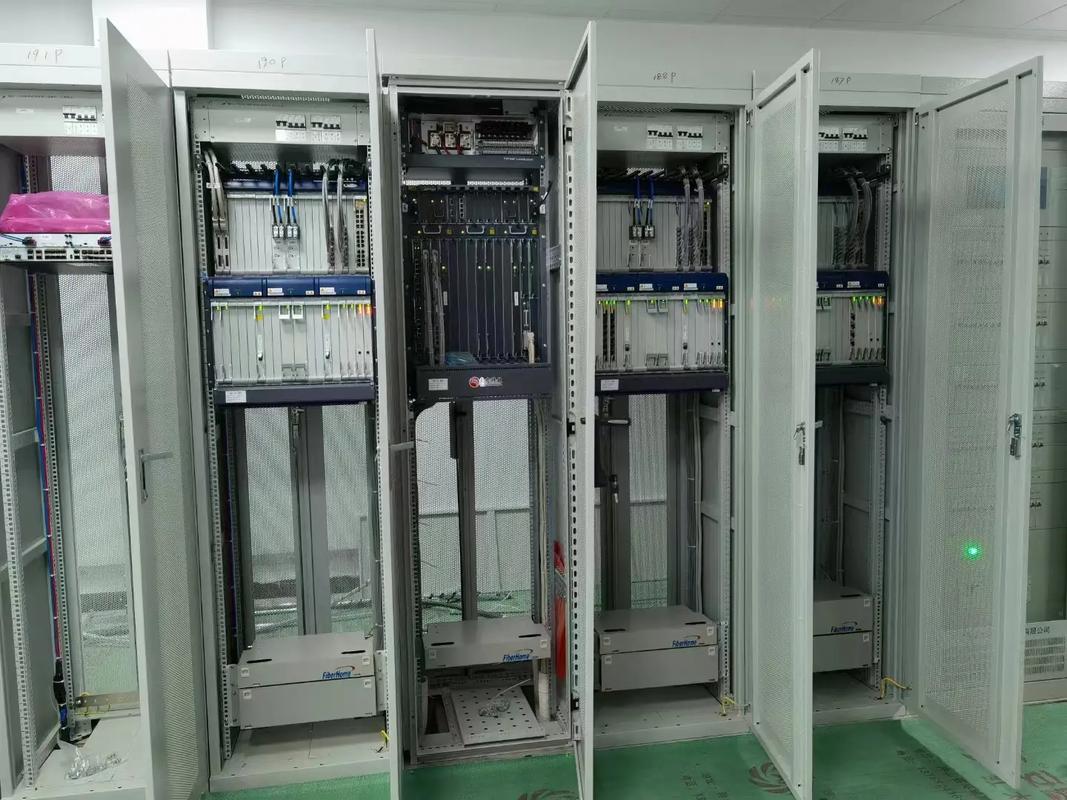 華為光傳輸設備經典型號概覽 從OSN1500B到OSN2500